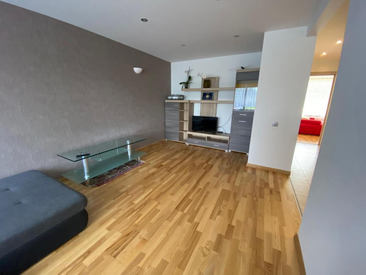 Tomas Apartment Cēsis Buitenkant foto